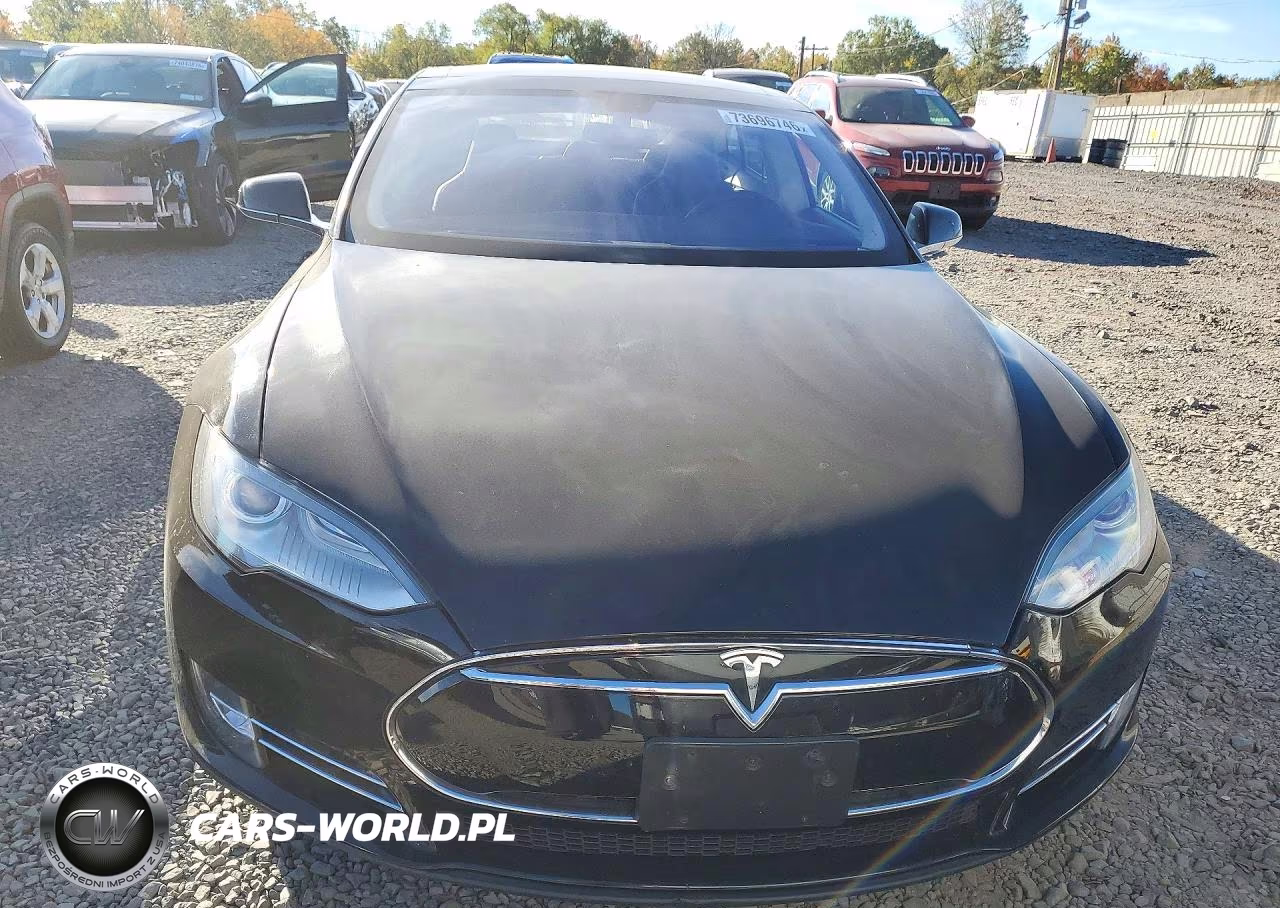 2013 Tesla Model S VIN:5YJSA1CN6DFP22065 - 5