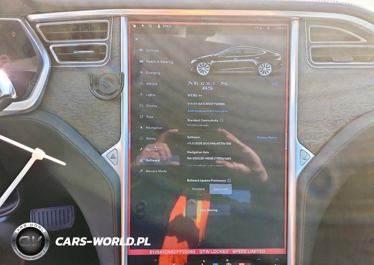 2013 Tesla Model S VIN:5YJSA1CN6DFP22065 - 9