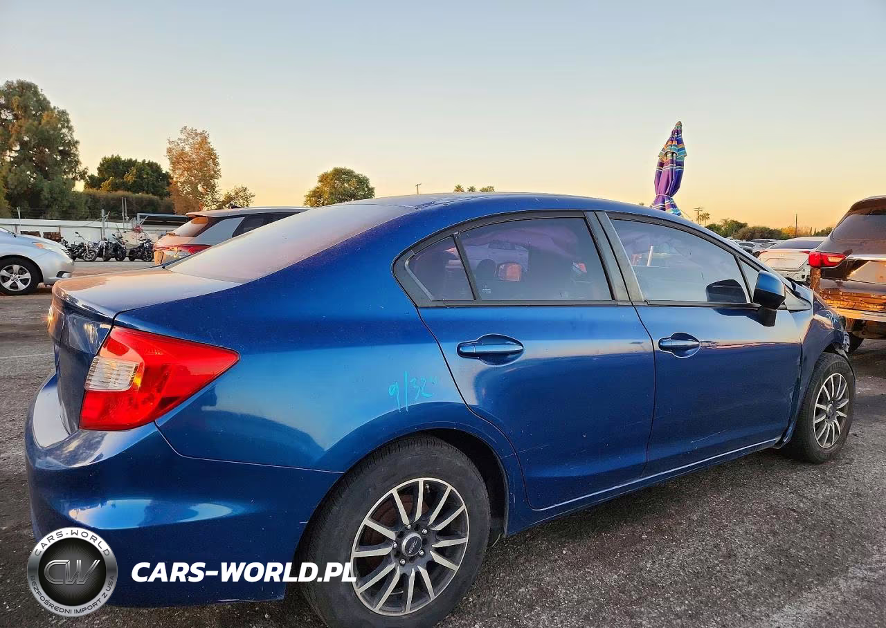 2012 Honda Civic Lx VIN:2HGFB2F59CH506950 - 3