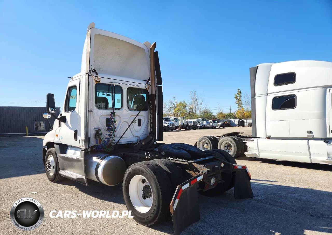 2016 Freightliner Cascadia 125 Semi Truck VIN:1FUBGEDV1GLHC5775 - 2