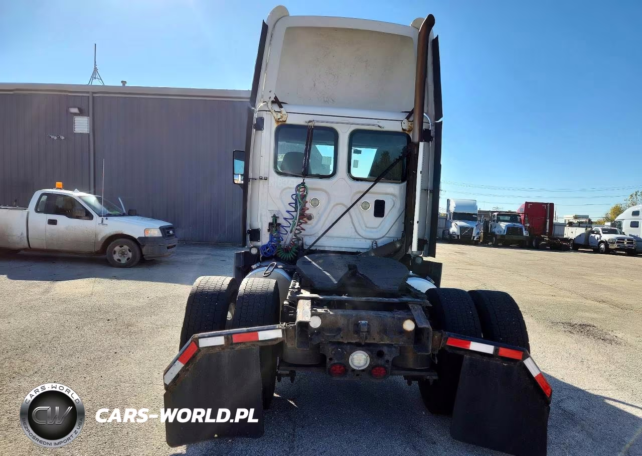 2016 Freightliner Cascadia 125 Semi Truck VIN:1FUBGEDV1GLHC5775 - 6
