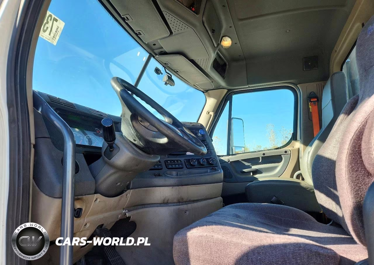 2016 Freightliner Cascadia 125 Semi Truck VIN:1FUBGEDV1GLHC5775 - 7