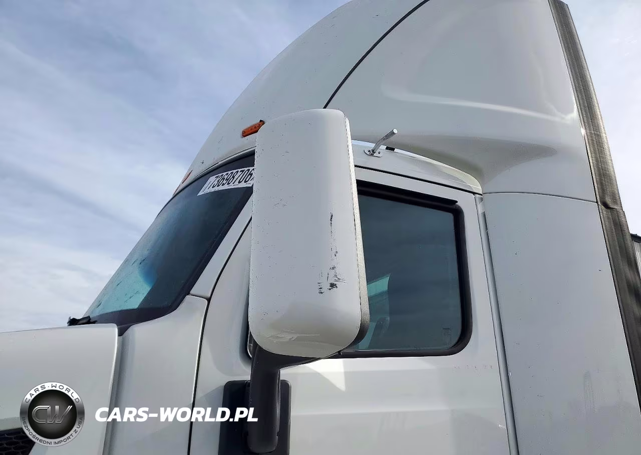 2018 Peterbilt 579 Semi Truck VIN:1XPBA48X3JD478260 - 12