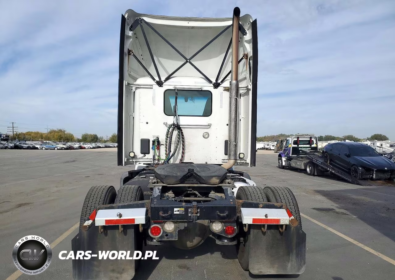 2018 Peterbilt 579 Semi Truck VIN:1XPBA48X3JD478260 - 6