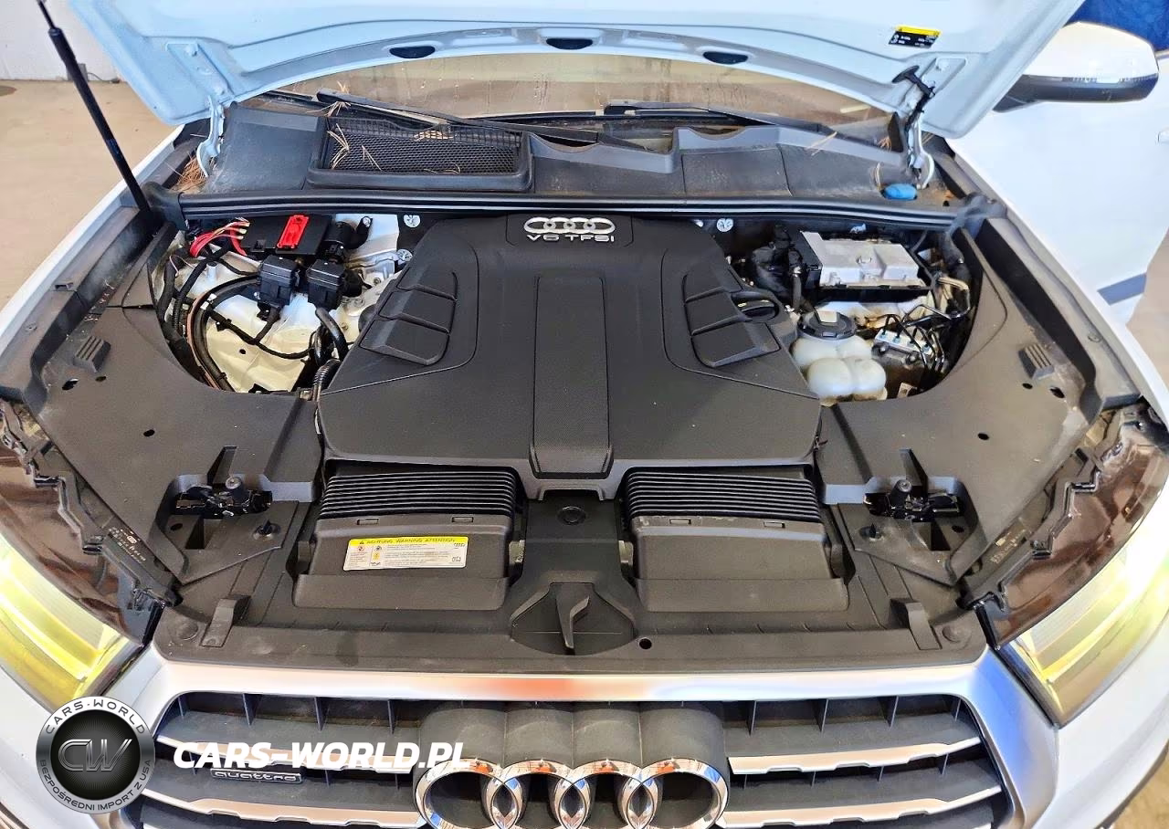 2018 Audi Q7 Prestige VIN:WA1VAAF79JD011001 - 12