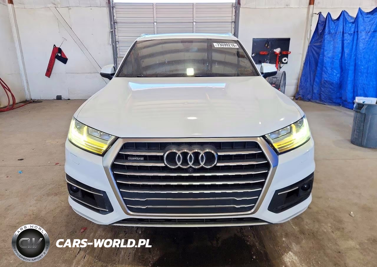 2018 Audi Q7 Prestige VIN:WA1VAAF79JD011001 - 5
