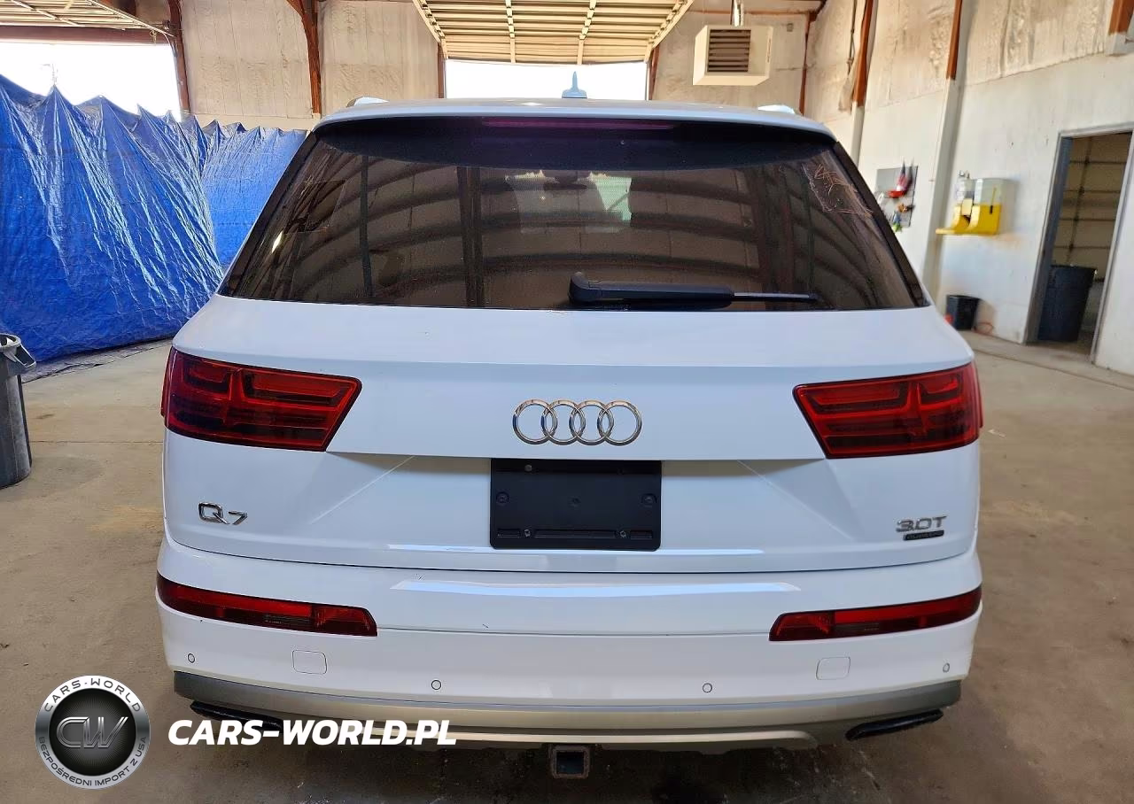 2018 Audi Q7 Prestige VIN:WA1VAAF79JD011001 - 6