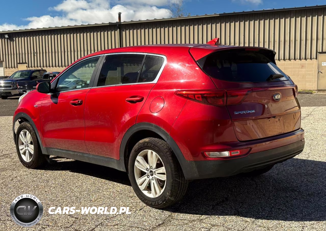 2019 Kia Sportage Lx VIN:KNDPMCAC2K7580844 - 3