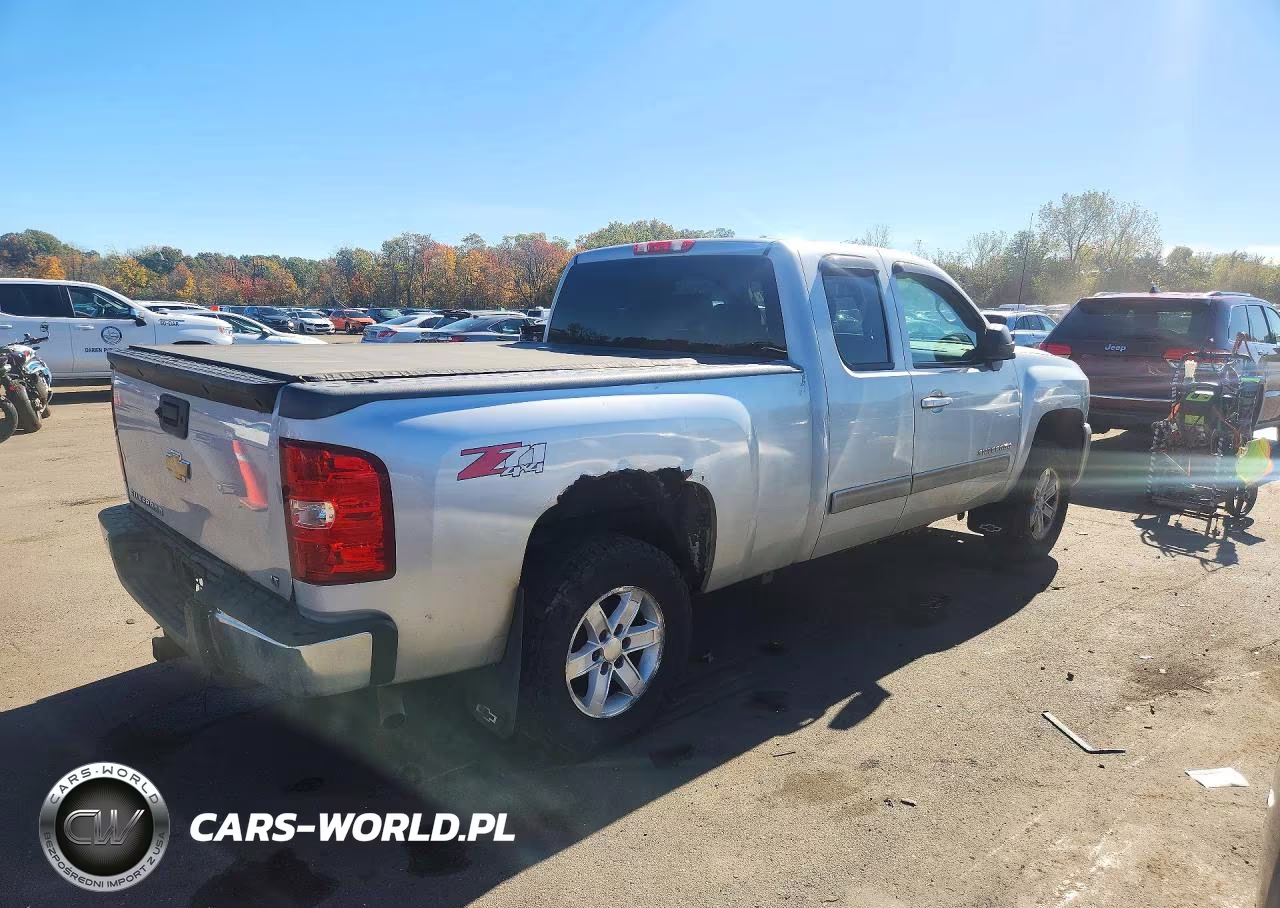 2013 Chevrolet Silverado K1500 Lt VIN:1GCRKSE79DZ216370 - 3