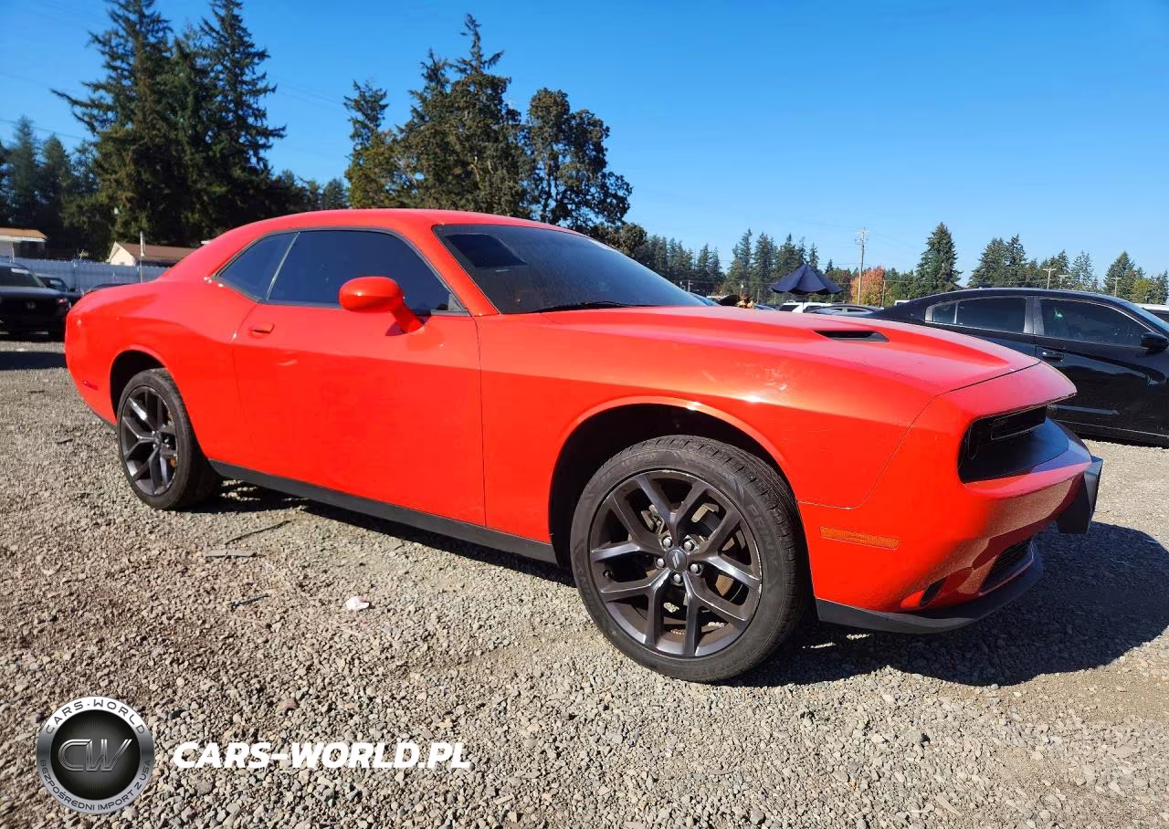 2021 Dodge Challenger Sxt VIN:2C3CDZAG7MH596621 - 4