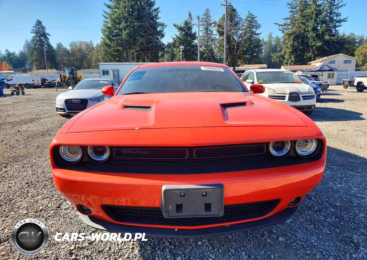 2021 Dodge Challenger Sxt VIN:2C3CDZAG7MH596621 - 5