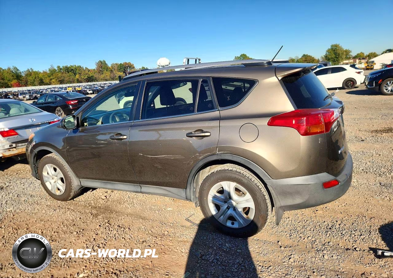 2015 Toyota Rav4 Le VIN:JTMBFREV1FD167632 - 2