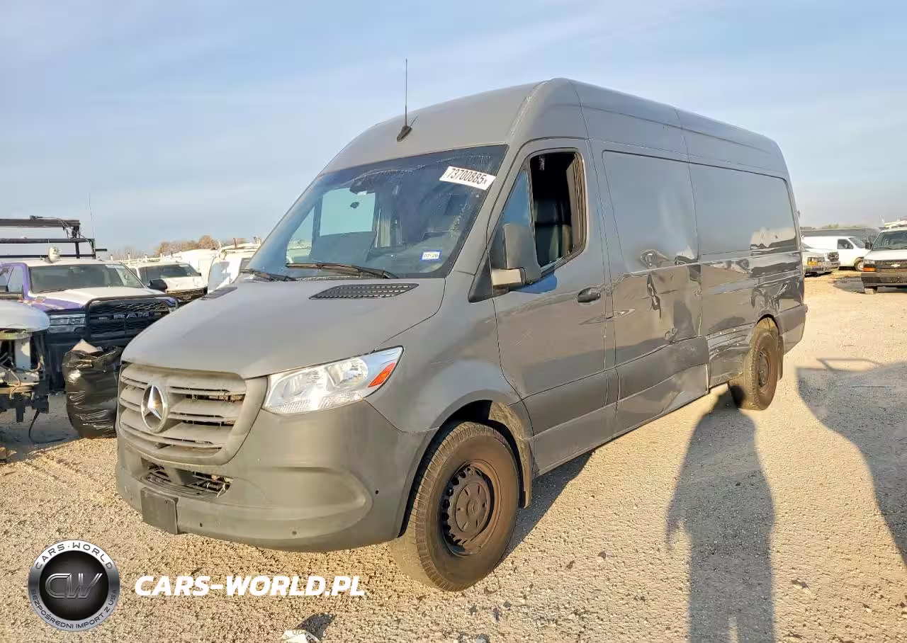 2023 Mercedes Benz Sprinter 2500 Delivery Van