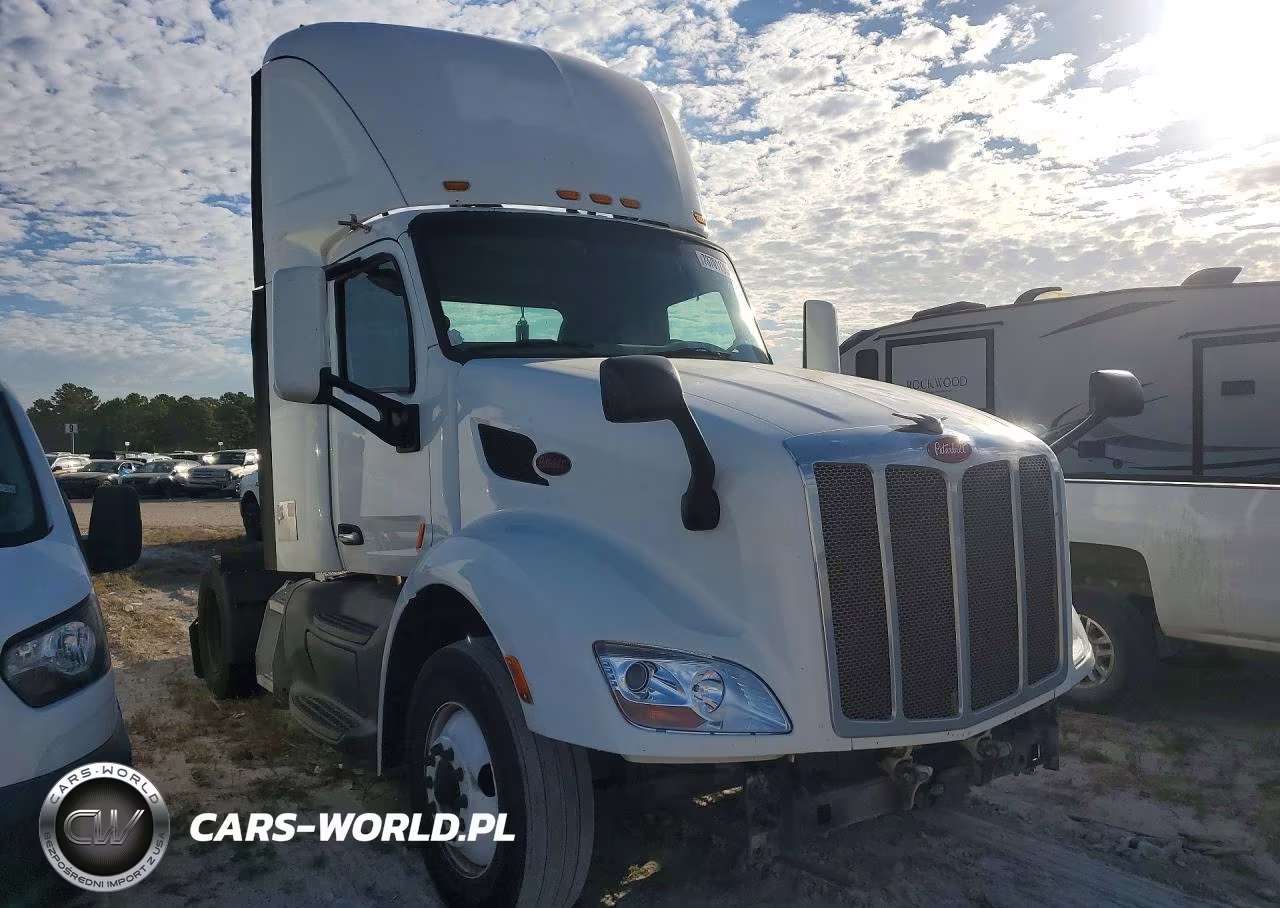 2018 Peterbilt 579 VIN:1XPBA48X5JD477322 - 4