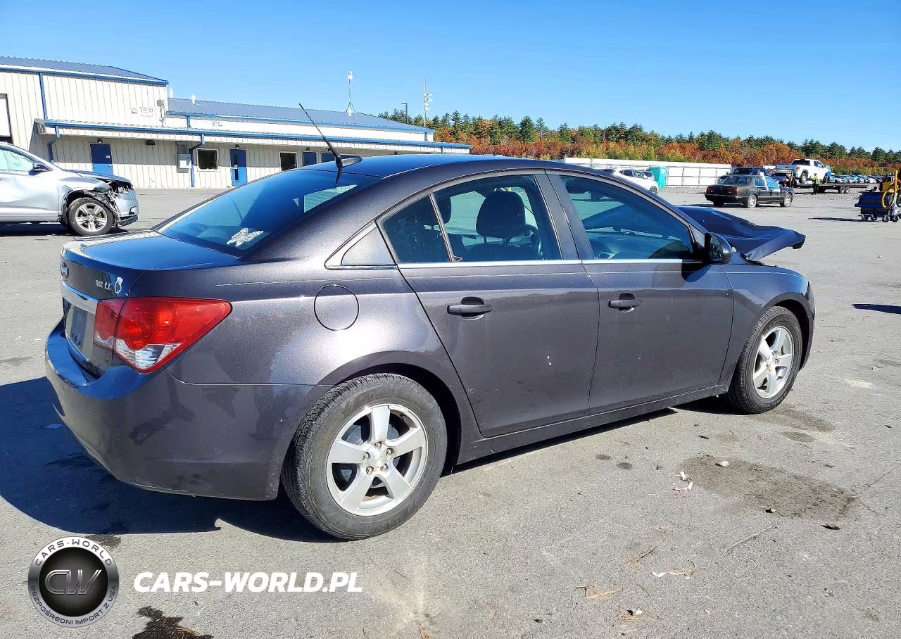 2014 Chevrolet Cruze Lt VIN:1G1PC5SB2E7203335 - 3