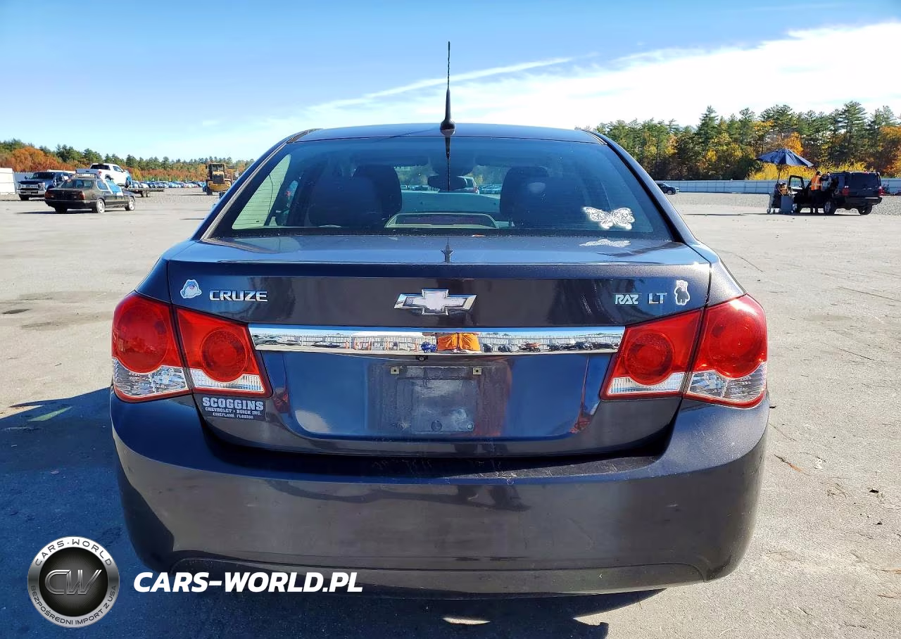 2014 Chevrolet Cruze Lt VIN:1G1PC5SB2E7203335 - 6