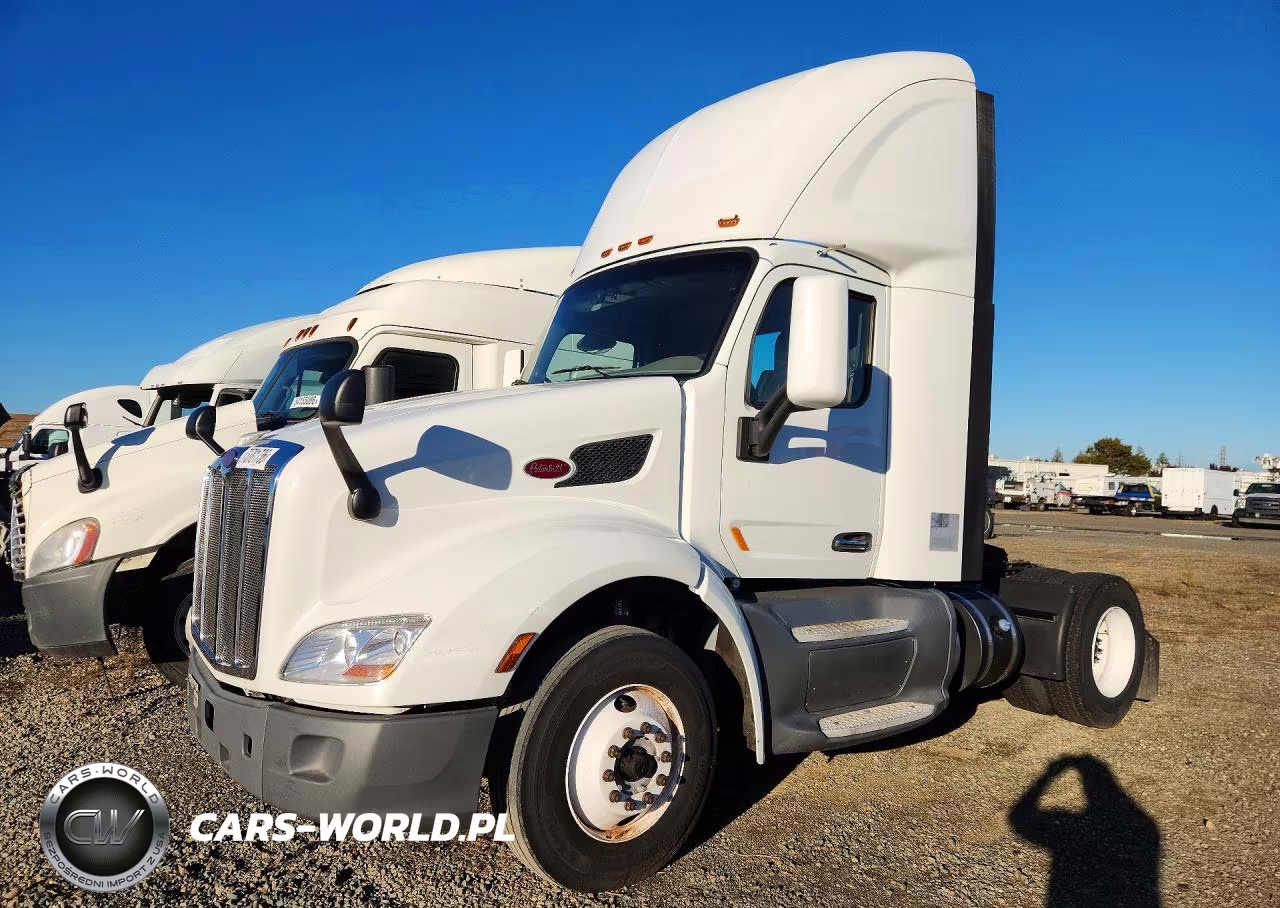 2019 Peterbilt 579 Semi Truck VIN:1XPBA48X4KD478561 - 1