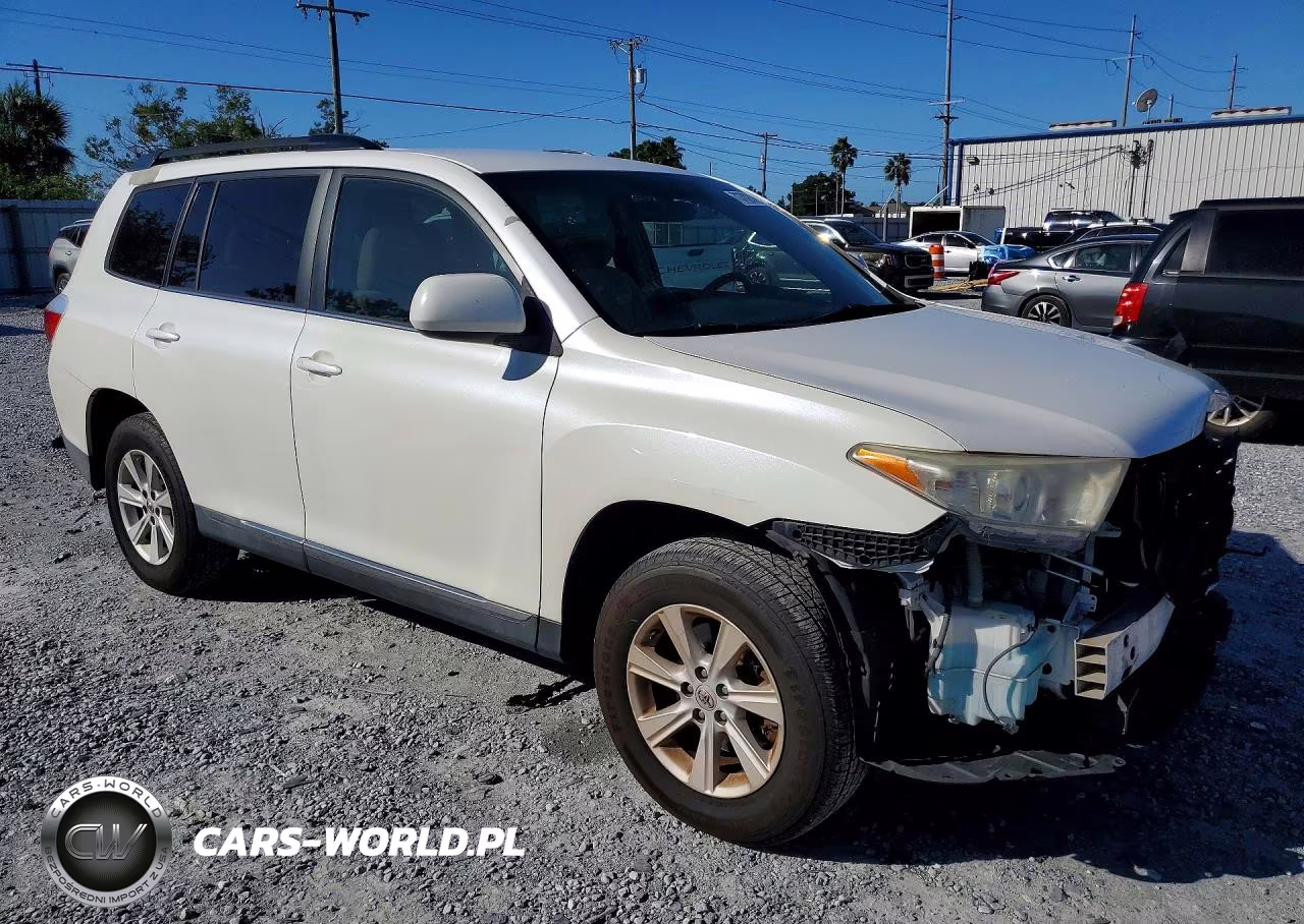 2013 Toyota Highlander Plus VIN:5TDZA3EH3DS046297 - 4