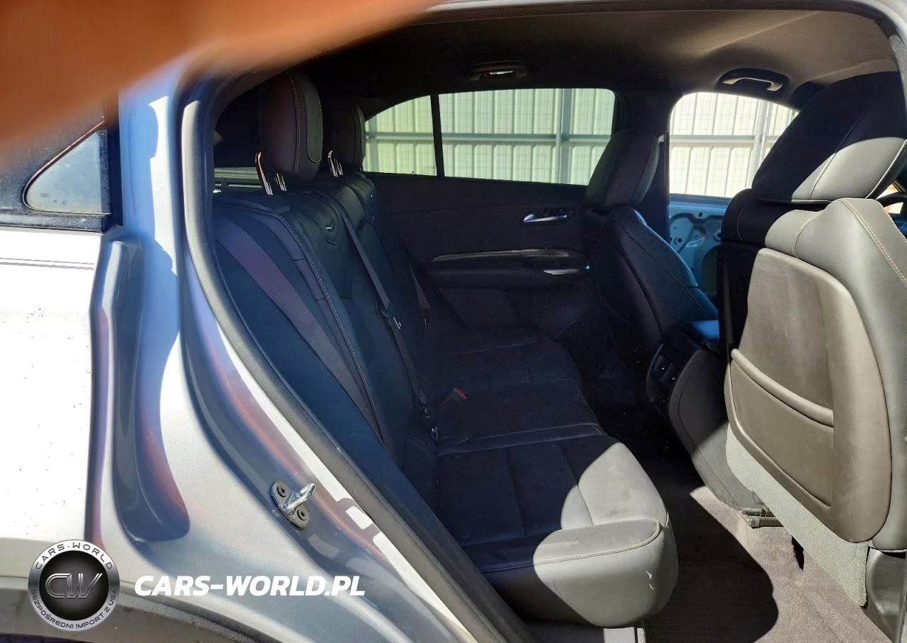 2019 Cadillac Xt4 Sport VIN:1GYFZER48KF229460 - 11