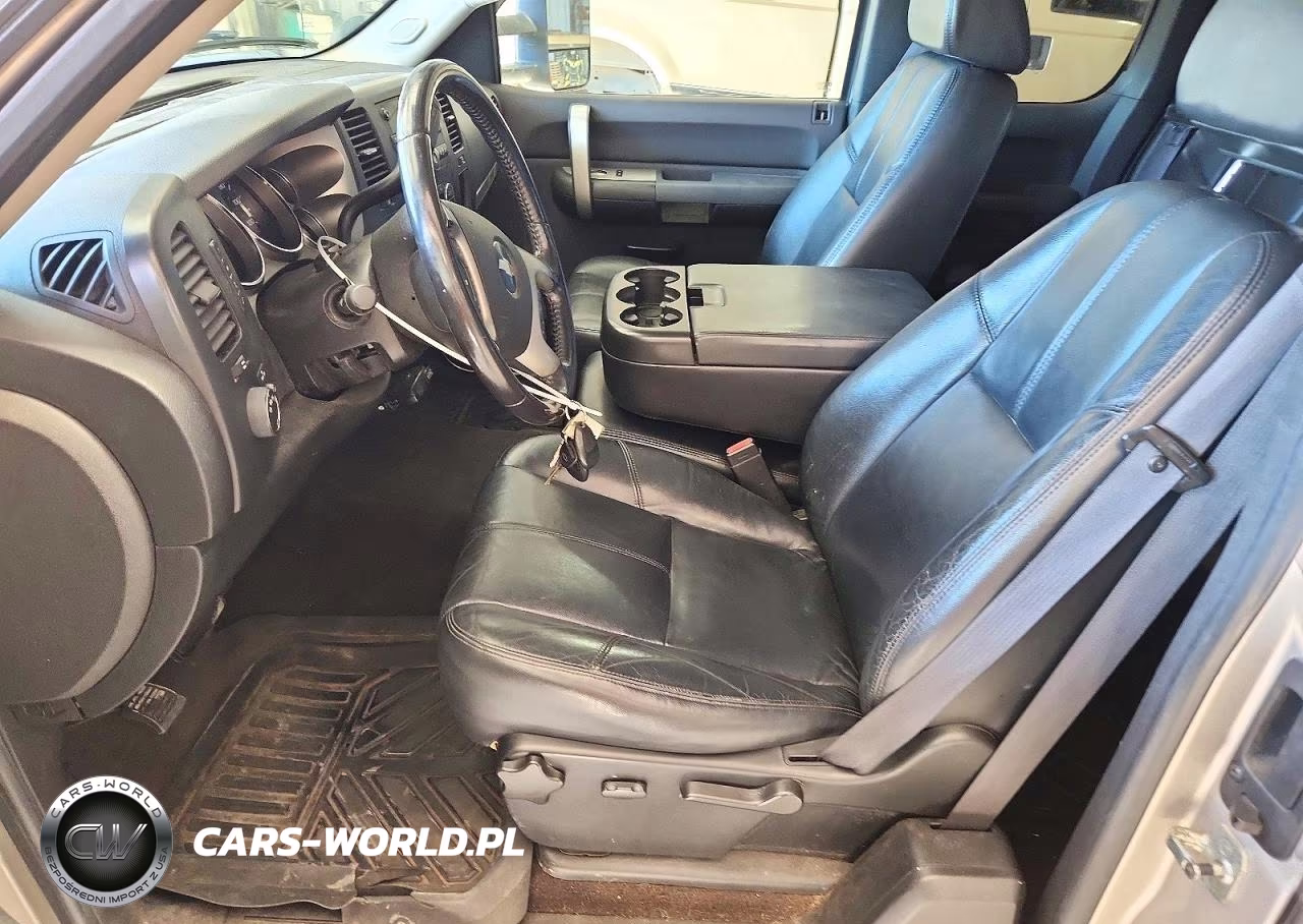2008 Chevrolet Silverado K1500 VIN:2GCEK19J581323235 - 7