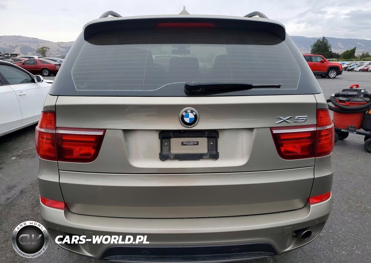 2012 BMW X5 xDrive35I VIN:5UXZV4C5XCL754130 - 6