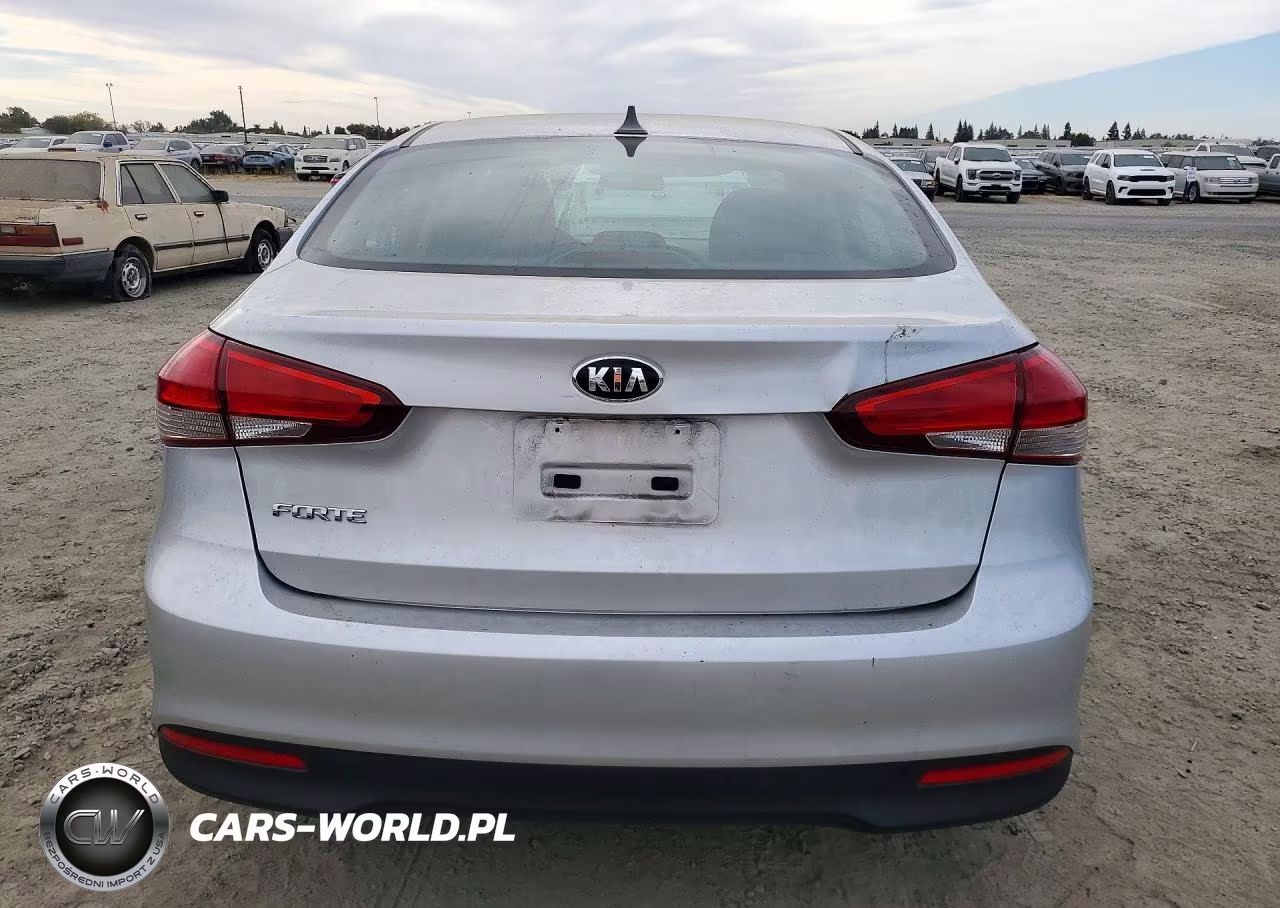 2018 Kia Forte Lx VIN:3KPFK4A73JE214772 - 6