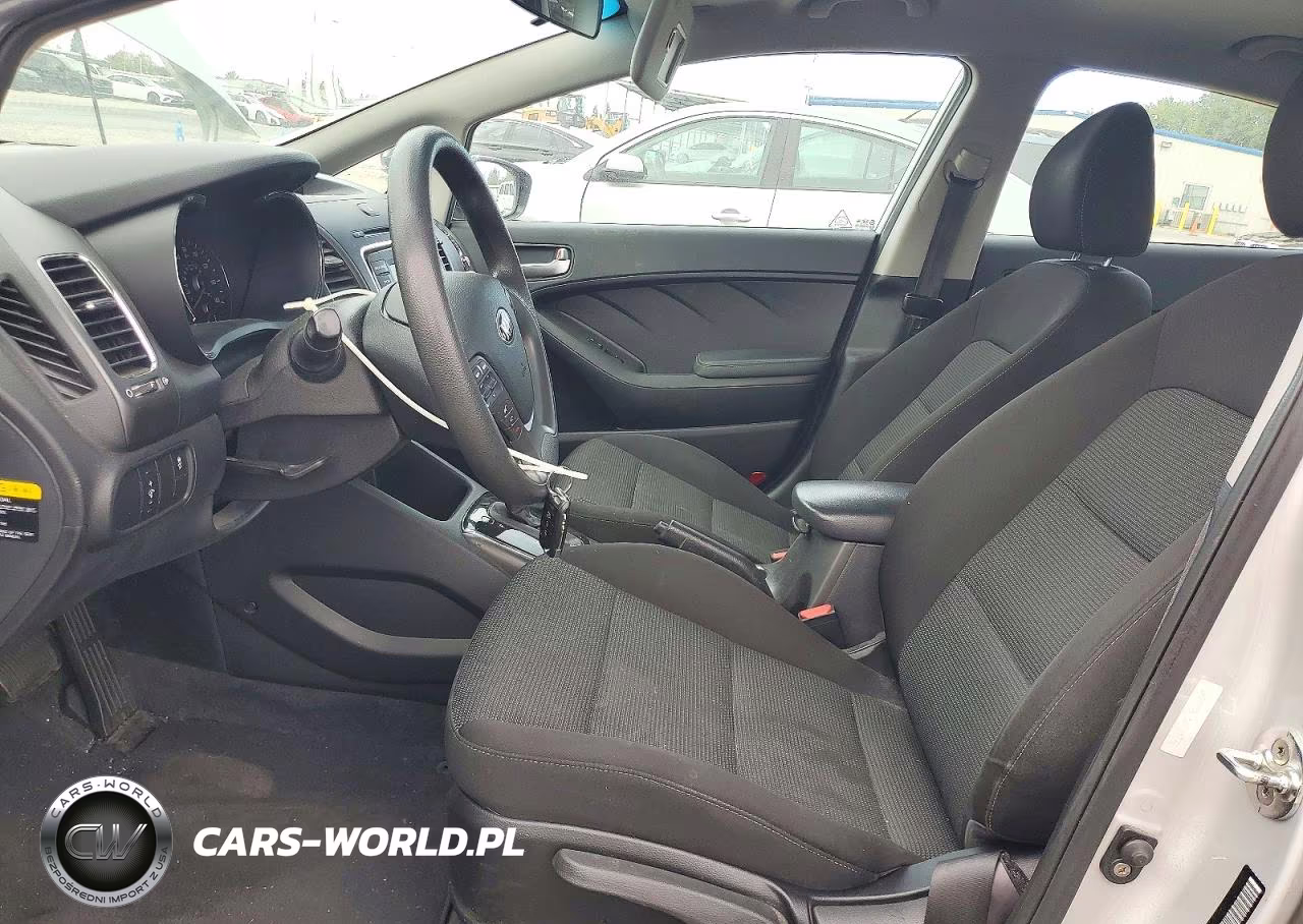 2018 Kia Forte Lx VIN:3KPFK4A73JE214772 - 7