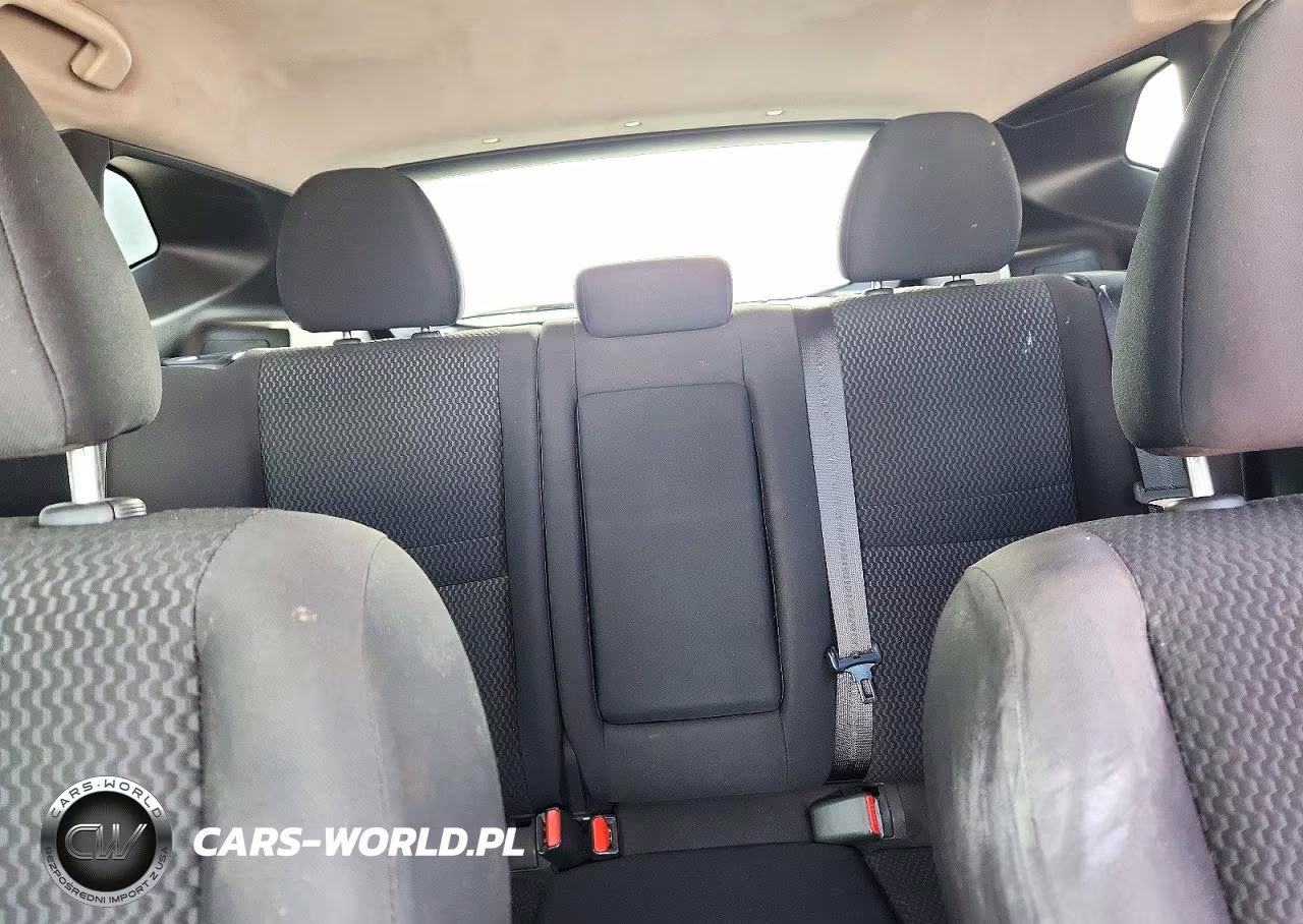 2018 Nissan Rogue Sport S VIN:JN1BJ1CP3JW188826 - 10
