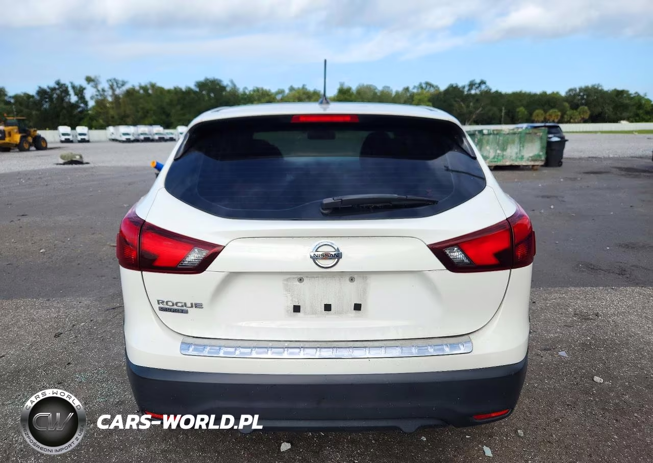 2018 Nissan Rogue Sport S VIN:JN1BJ1CP3JW188826 - 6