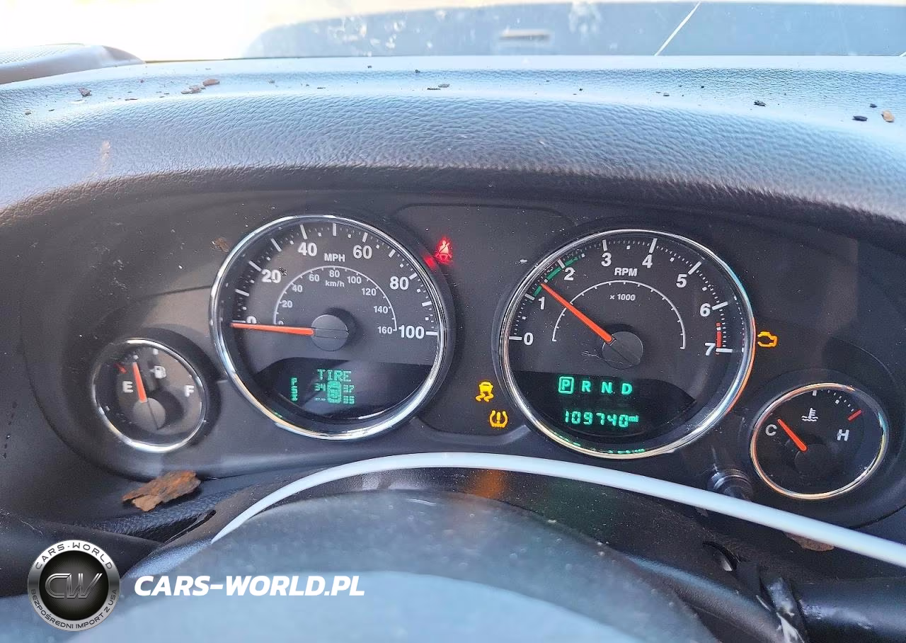 2017 Jeep Wrangler Unlimited Rubicon VIN:1C4BJWFG0HL676133 - 9