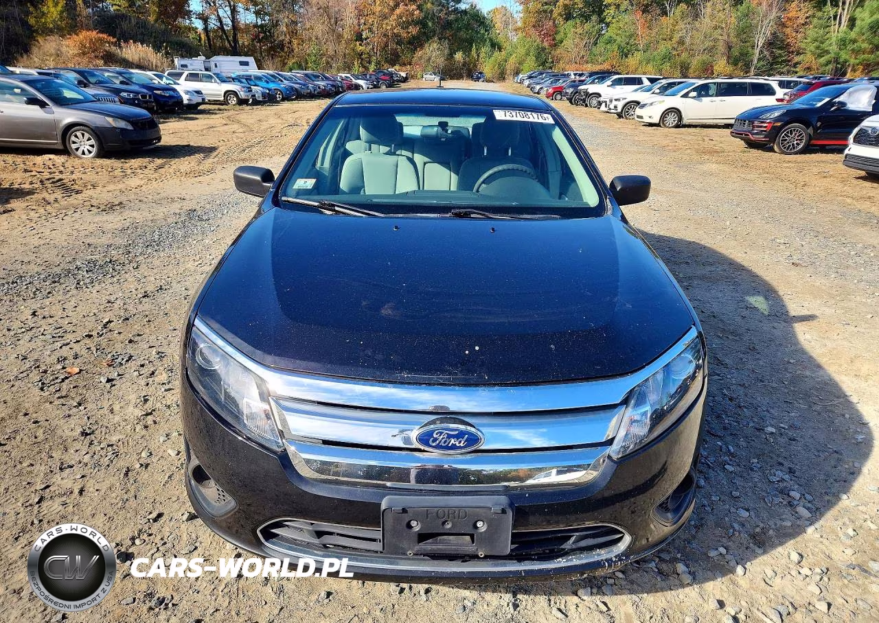 2010 Ford Fusion S VIN:3FAHP0GA6AR359048 - 5