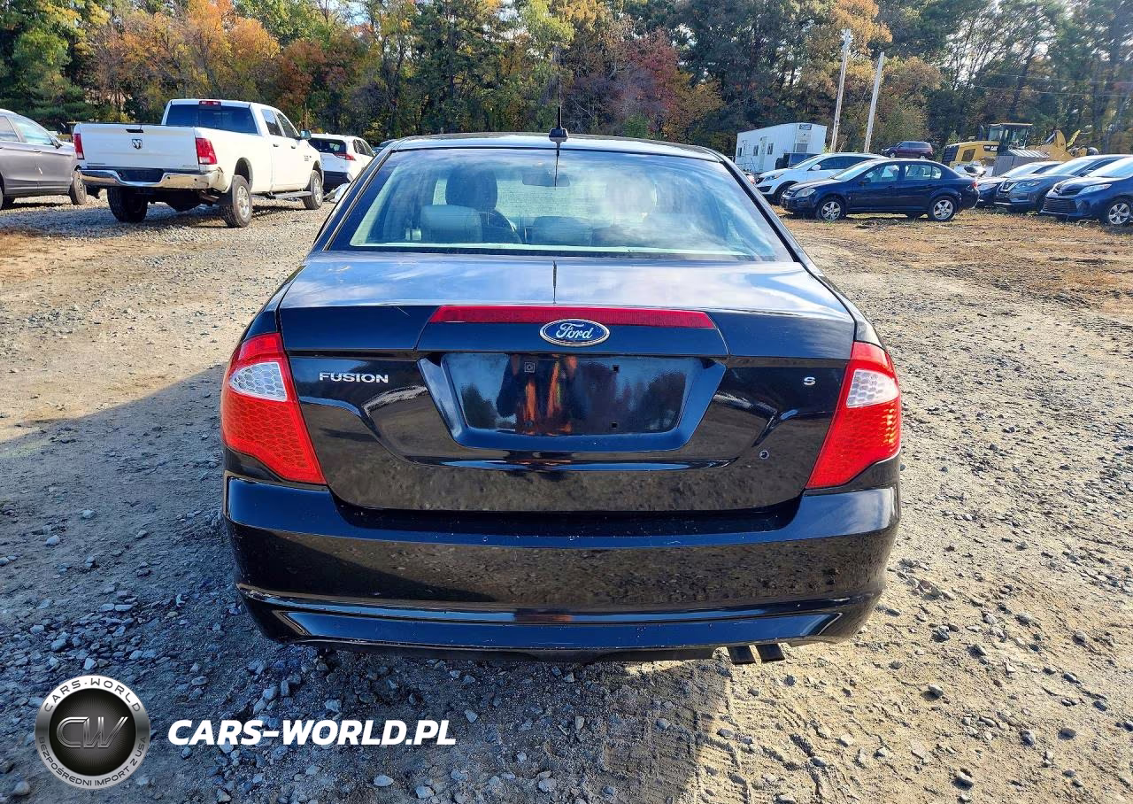 2010 Ford Fusion S VIN:3FAHP0GA6AR359048 - 6