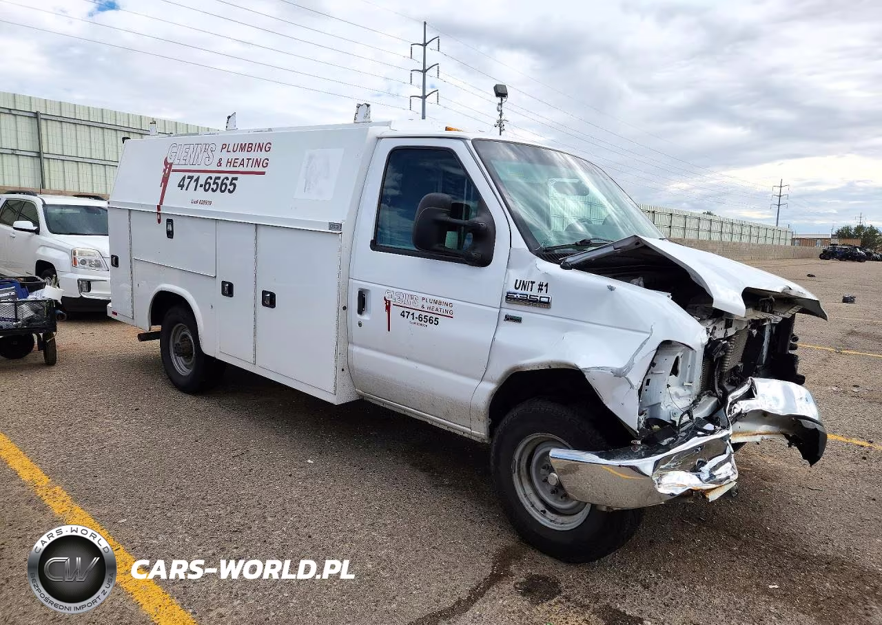 2016 Ford Econoline E350 Super Duty Cutaway Van VIN:1FDWE3FL2GDC43628 - 4