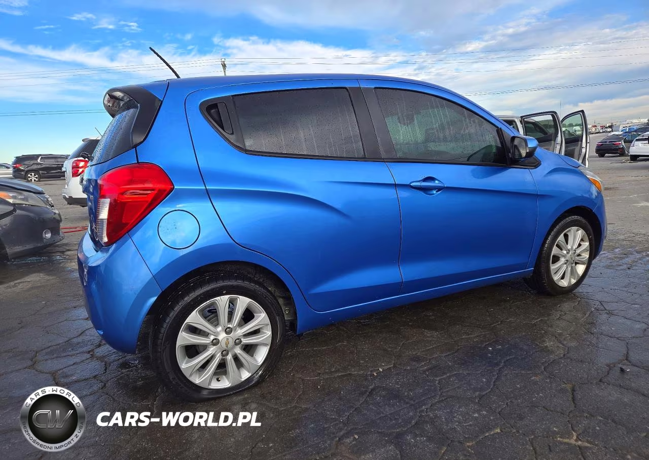 2018 Chevrolet Spark 1Lt VIN:KL8CD6SA1JC420983 - 3