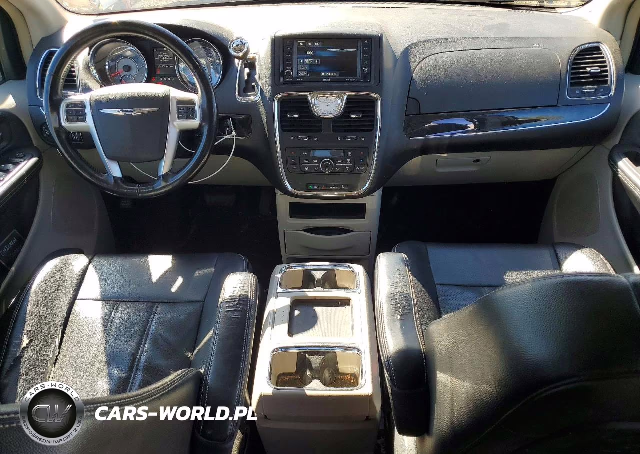 2015 Chrysler Town & Country Touring L VIN:2C4RC1CG8FR673808 - 8