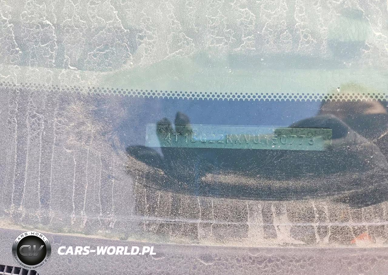 1997 Toyota Camry Ce VIN:4T1BG22KXVU150773 - 12