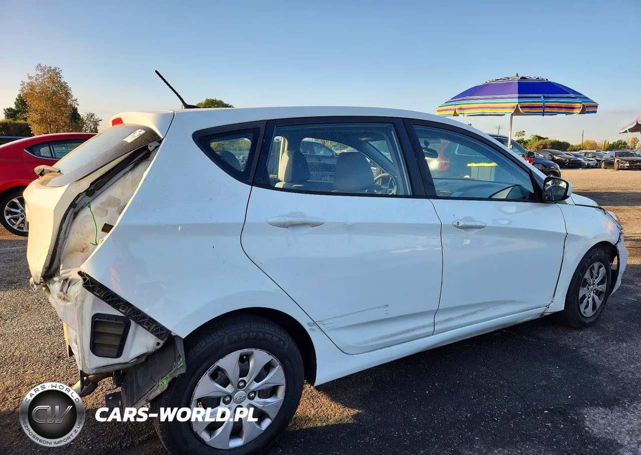 2015 Hyundai Accent Gs VIN:KMHCT5AE7FU213293 - 3