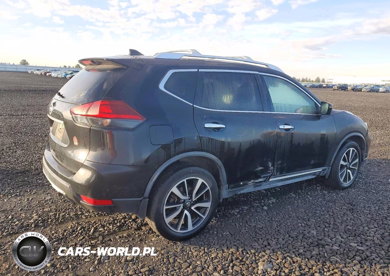 2018 Nissan Rogue S VIN:JN8AT2MV8JW328041 - 3