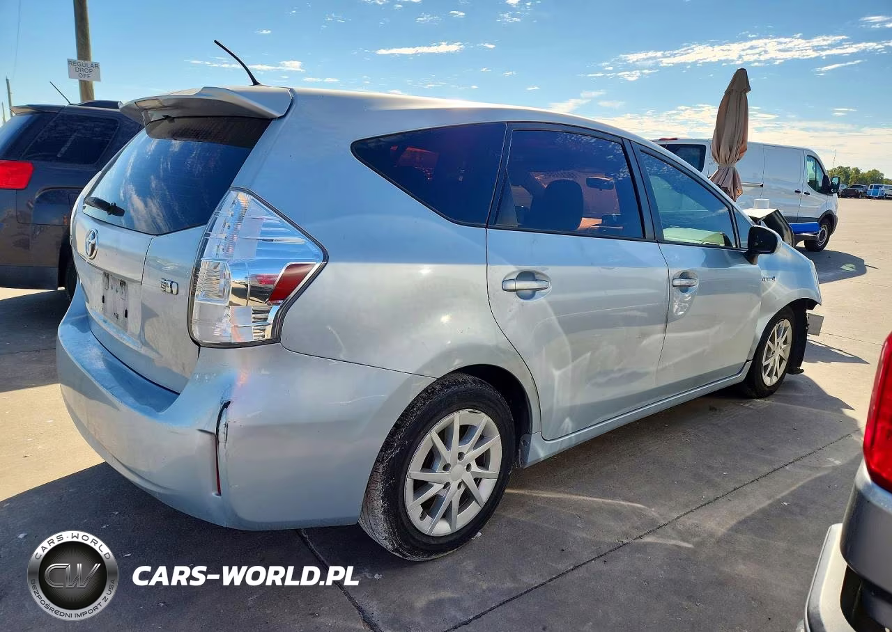 2013 Toyota Prius V Three VIN:JTDZN3EU7D3235375 - 3