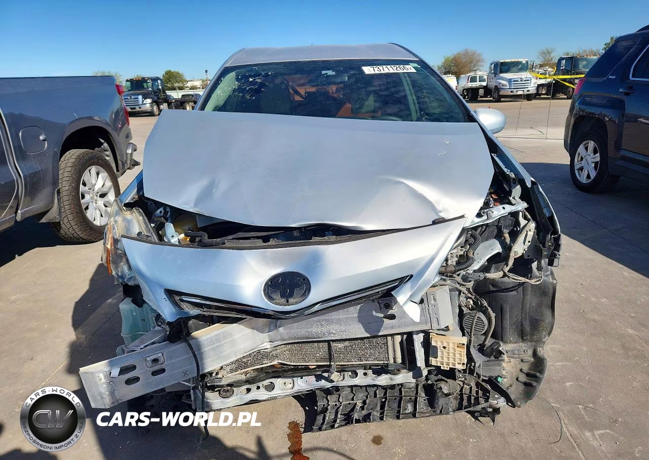 2013 Toyota Prius V Three VIN:JTDZN3EU7D3235375 - 5