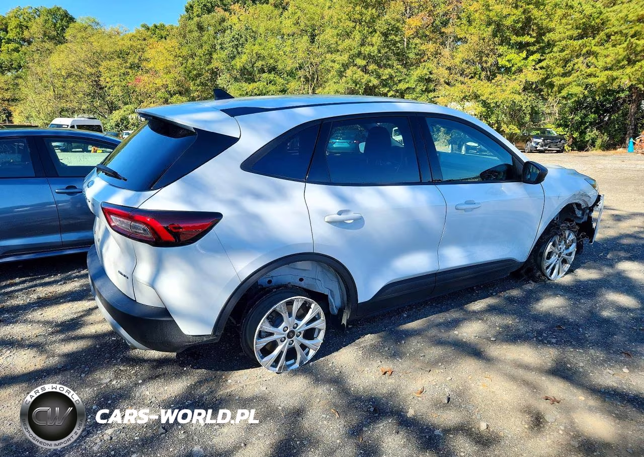 2025 Ford Escape Active VIN:1FMCU9GN3SUB21880 - 3