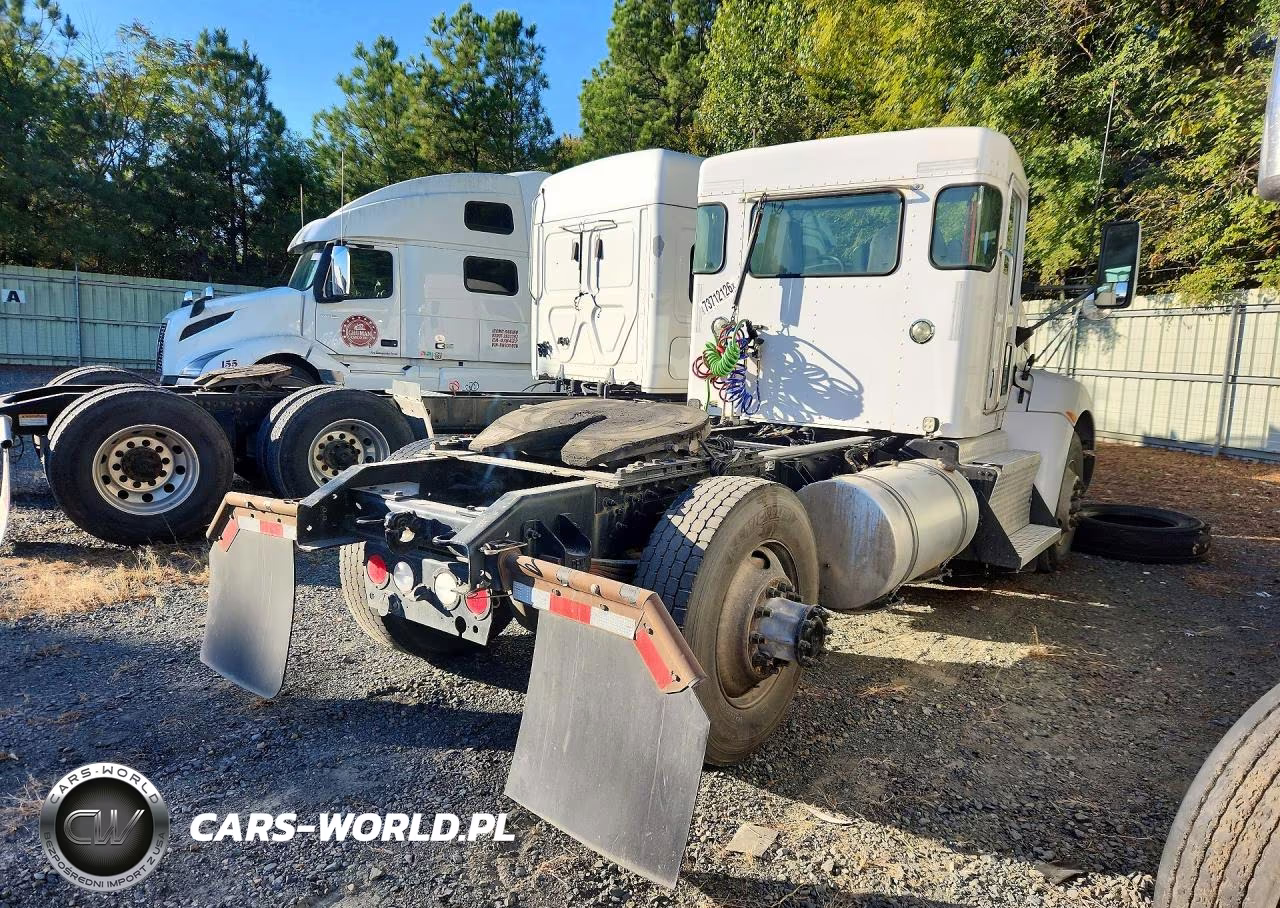 2015 Kenworth T370 Semi Truck VIN:2XKHAJ7X8FM462668 - 3