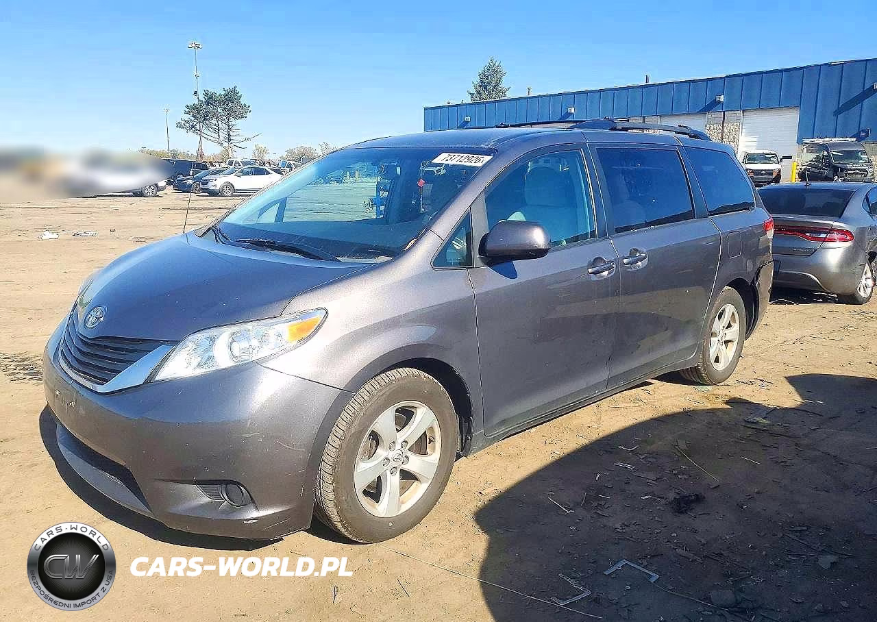2014 Toyota Sienna Le VIN:5TDKK3DC2ES463755 - 1