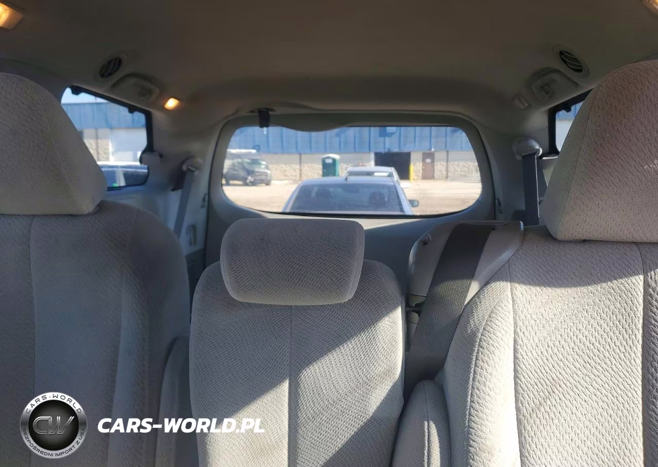 2014 Toyota Sienna Le VIN:5TDKK3DC2ES463755 - 10