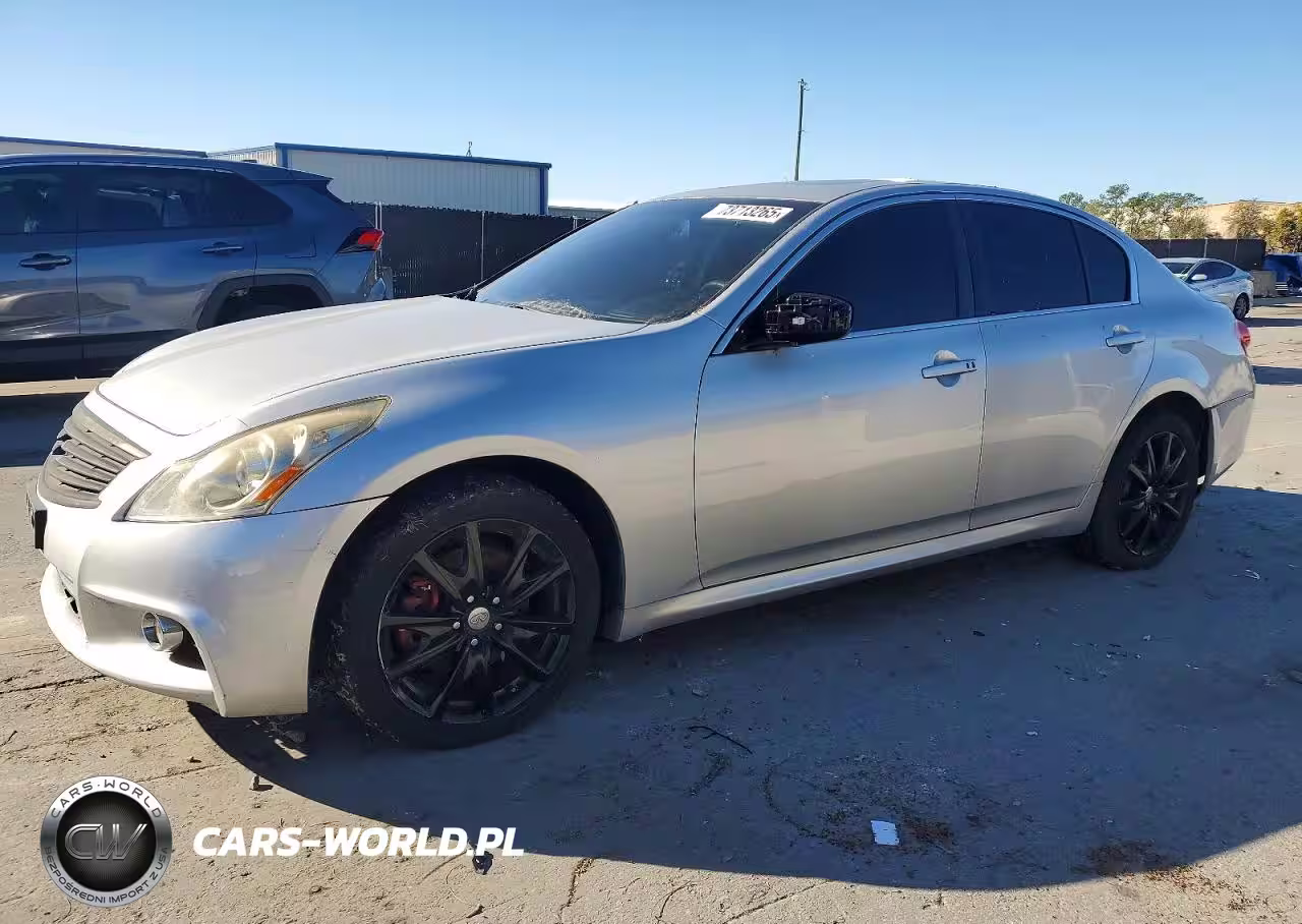 2013 Infiniti G37