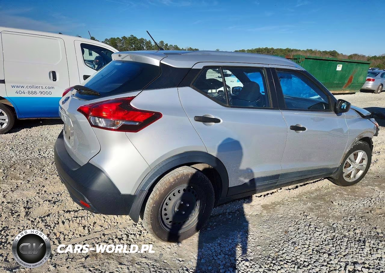 2018 Nissan Kicks S VIN:3N1CP5CU9JL529054 - 3