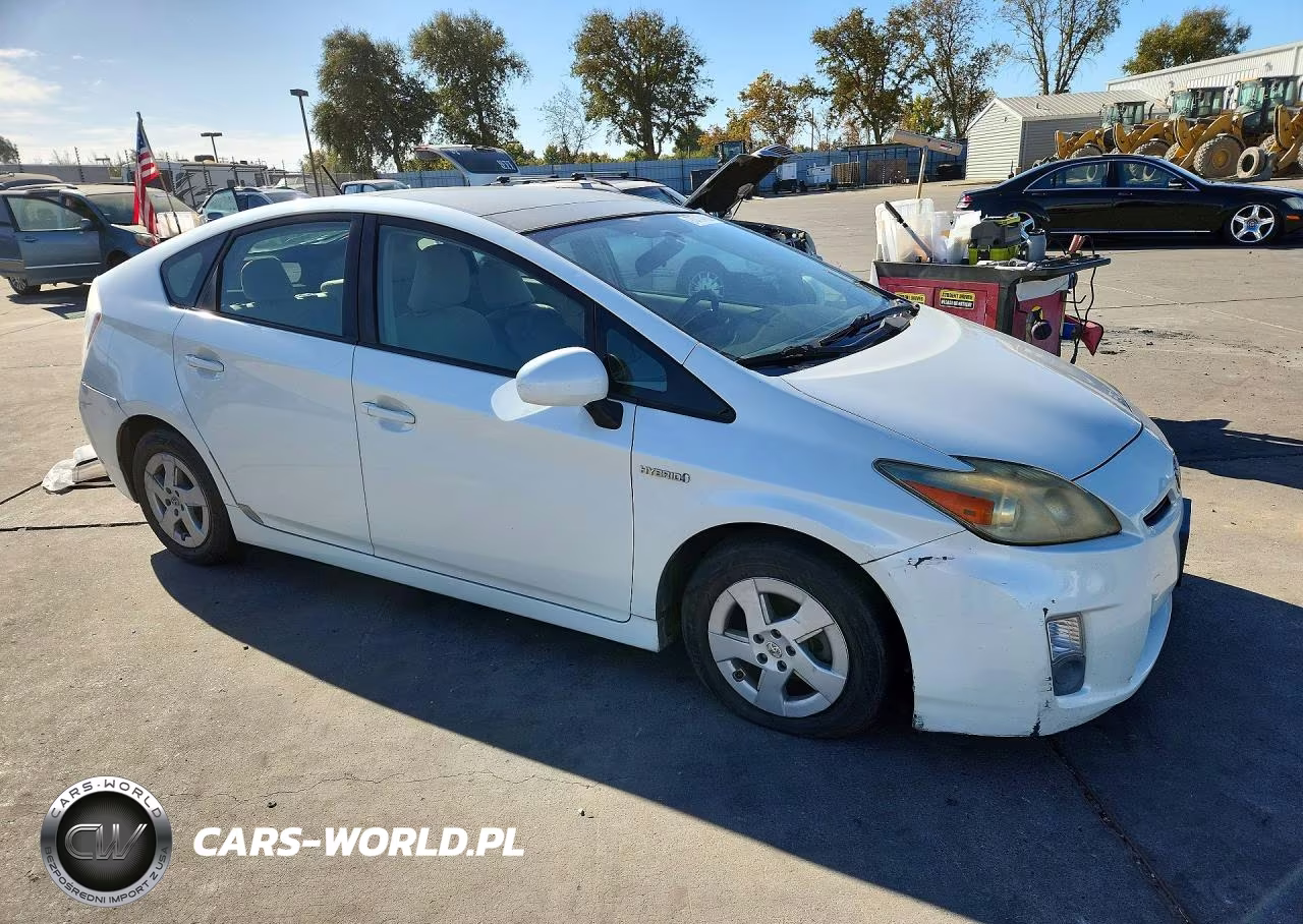 2010 Toyota Prius Iii VIN:JTDKN3DUXA1129223 - 4