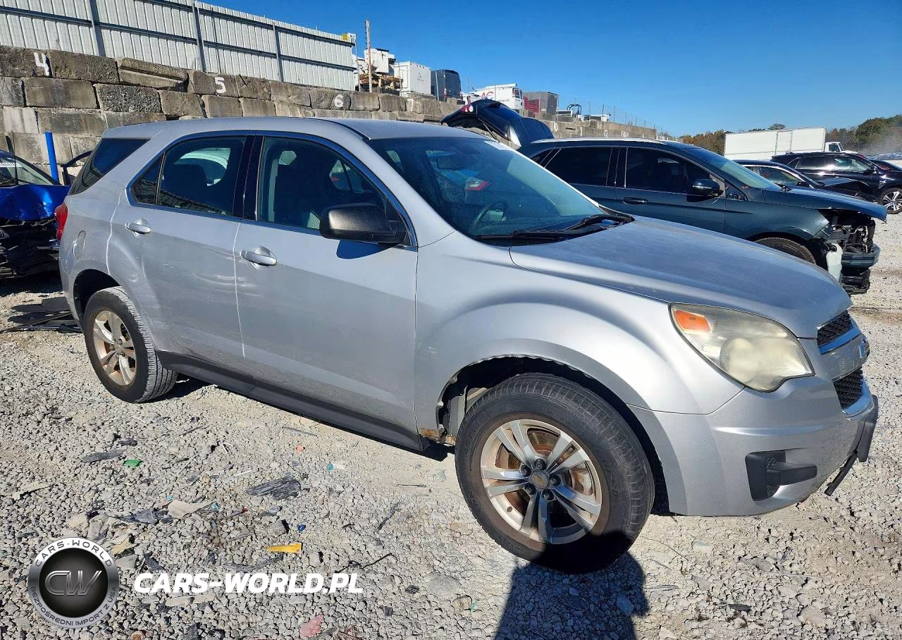 2011 Chevrolet Equinox Ls VIN:2CNALBEC9B6215747 - 4
