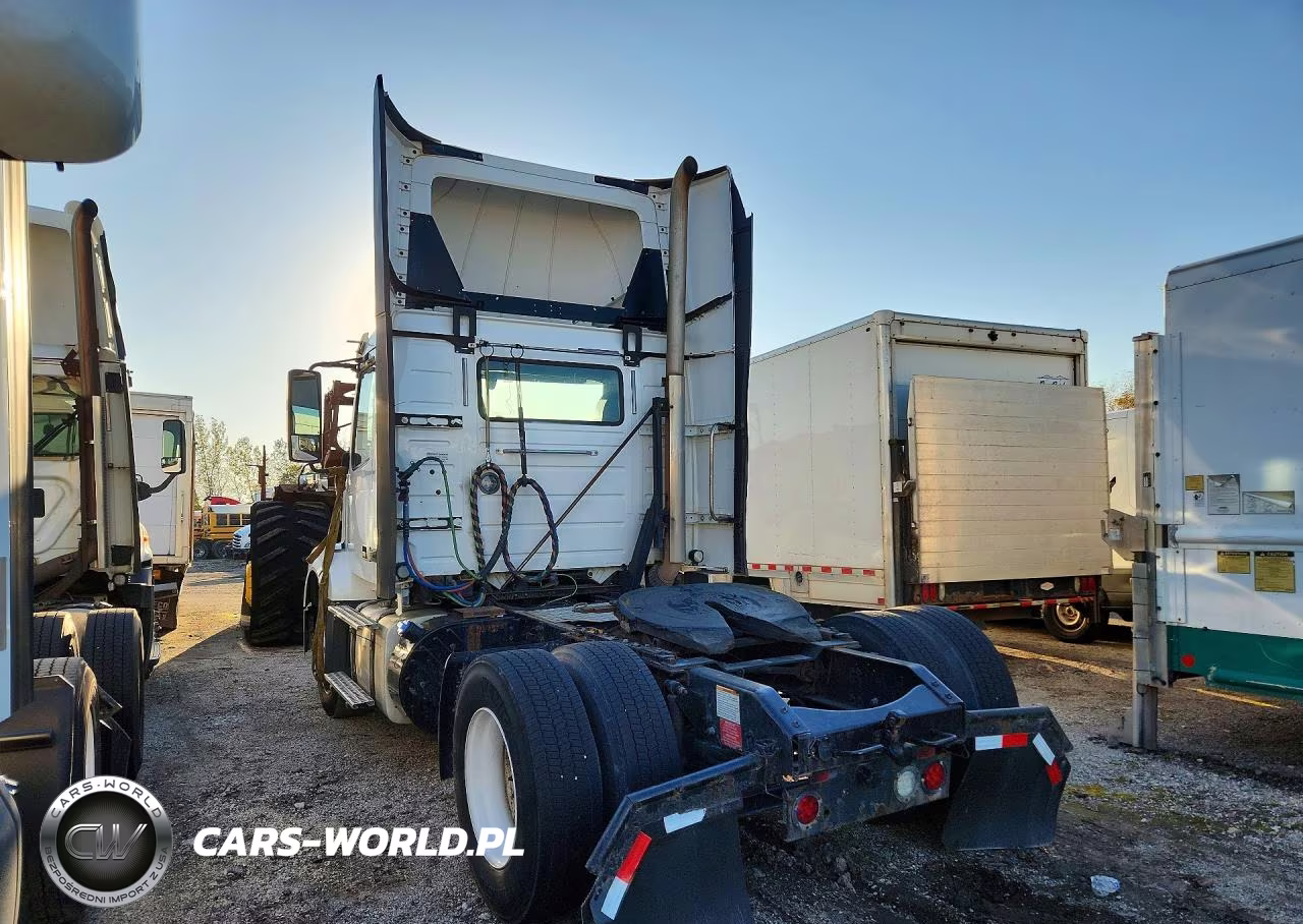 2018 Volvo Vn Vnl - Semi Truck VIN:4V4N39TG0JN892852 - 2
