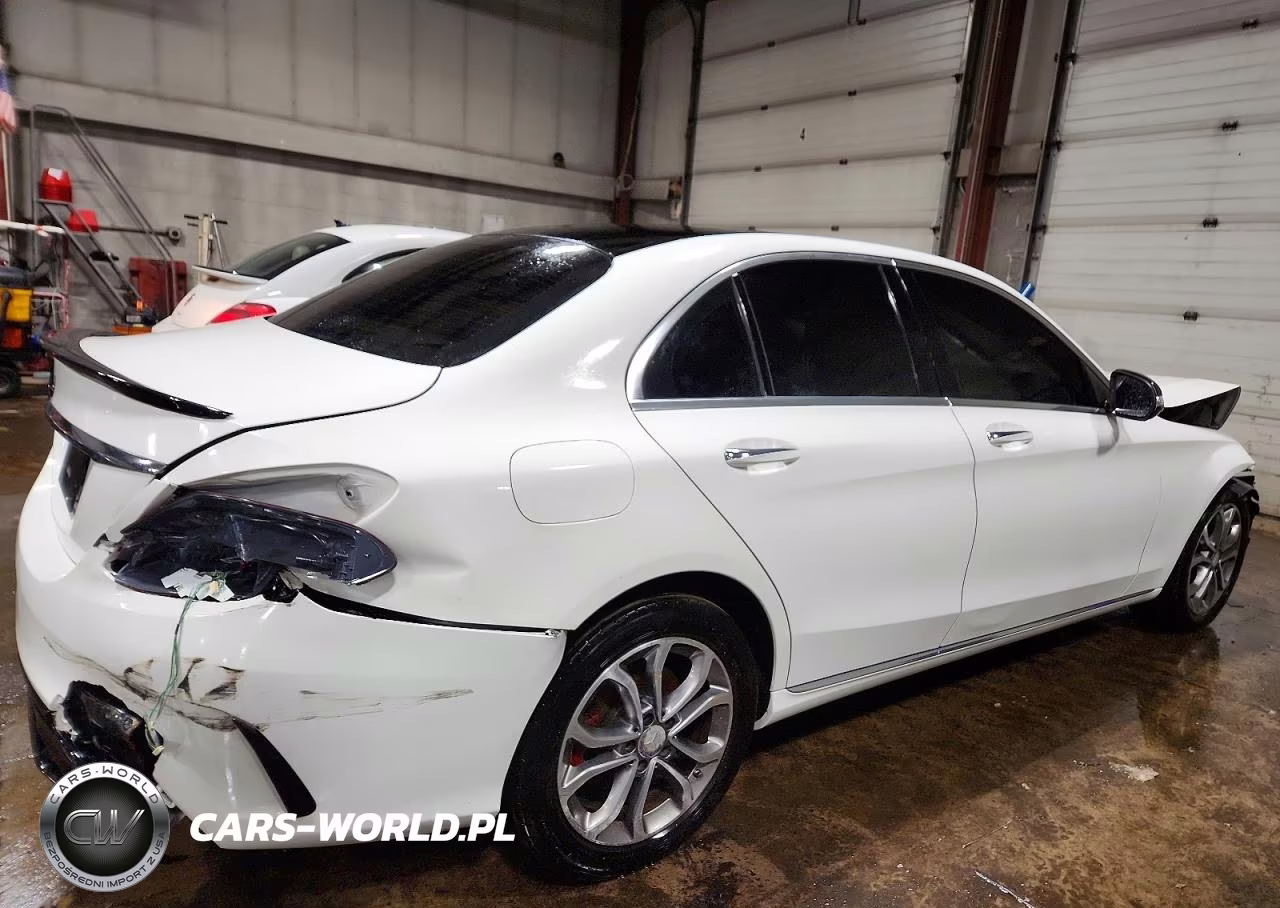 2015 Mercedes-Benz C 300 4Matic VIN:55SWF4KB5FU083769 - 3